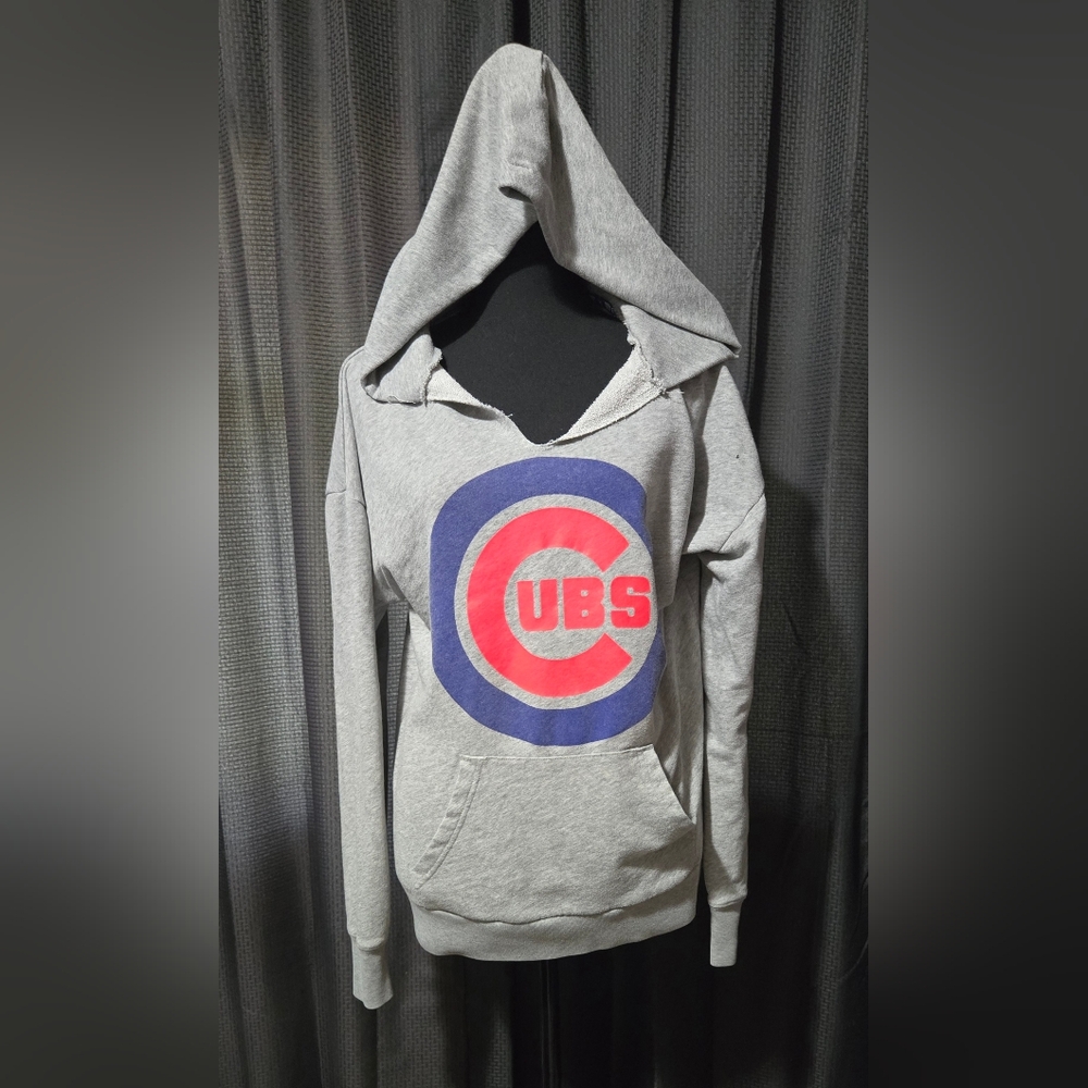 Victoria's Secret PINK 5th & Ocean Chicago Cubs pullover hoodie size small